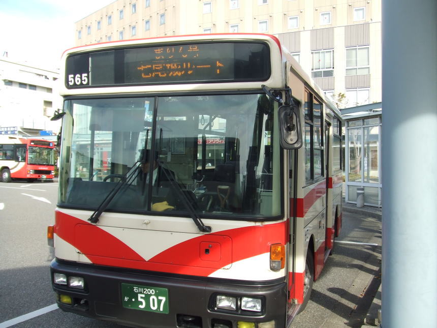 七尾城方面行バス