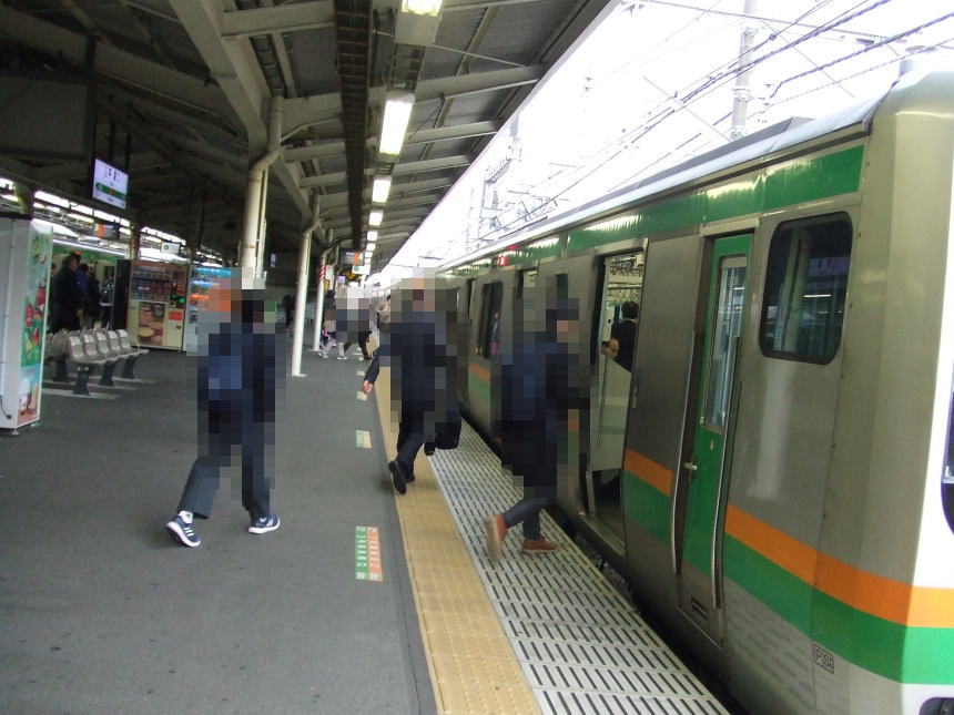 平塚駅4番ホーム