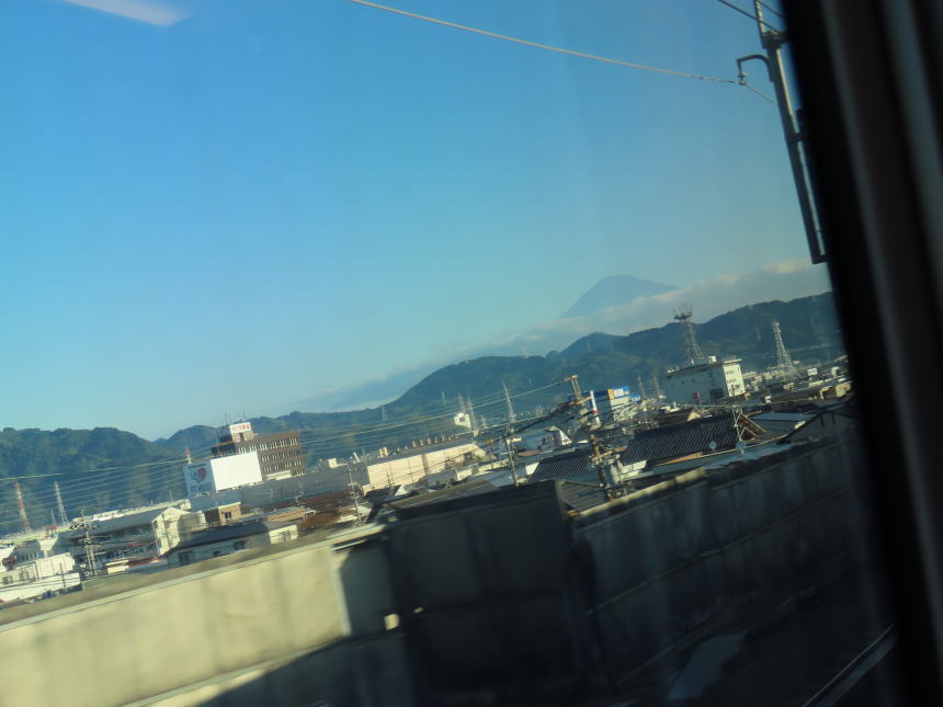 静岡駅手前の富士山