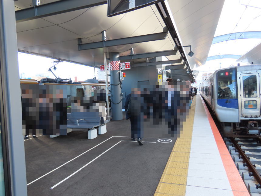 松山駅1・2番ホーム
