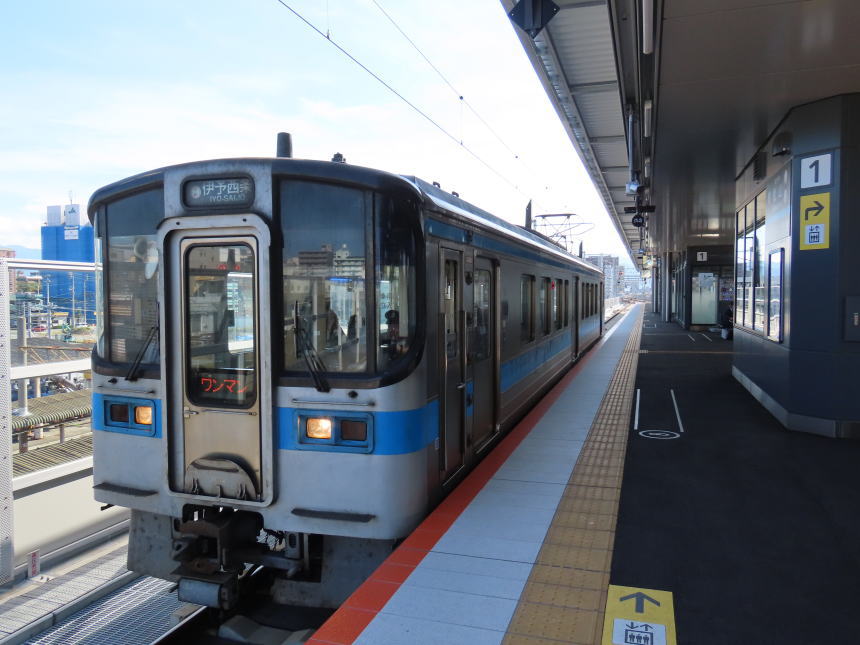 松山駅1番ホーム