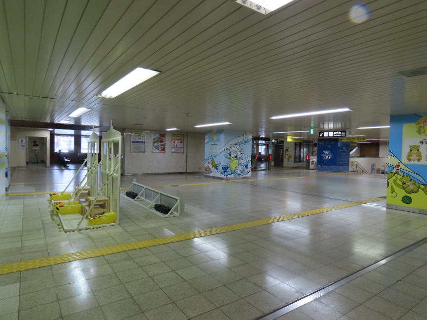 鳥取駅コンコース