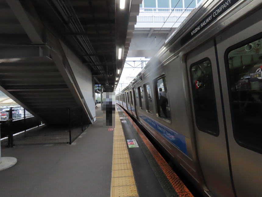 新鳥栖駅2番ホーム