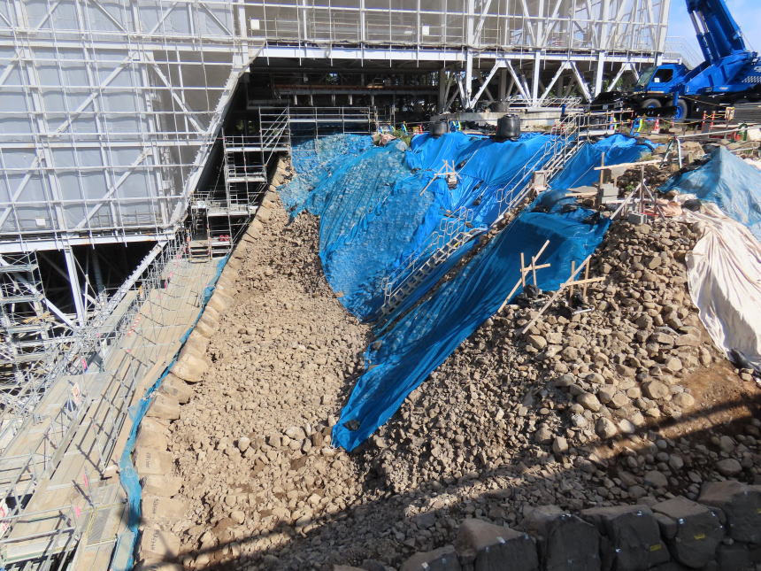 宇土櫓・続櫓の石垣解体工事